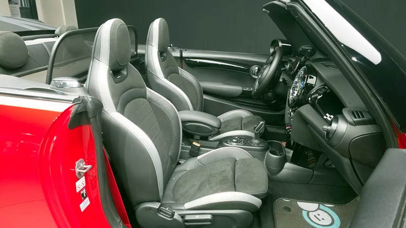 MINI Cooper Convertible