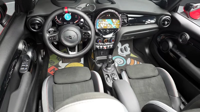 MINI Cooper Convertible