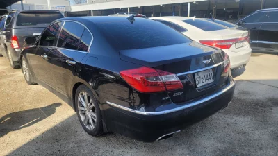 Hyundai Genesis