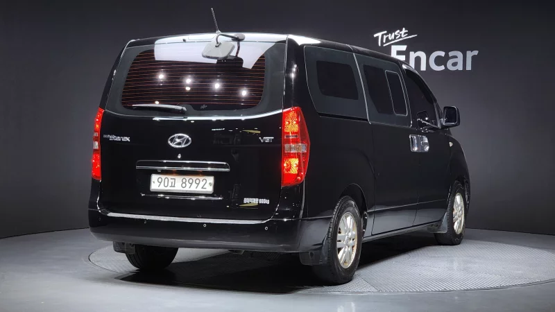 Hyundai Grand Starex