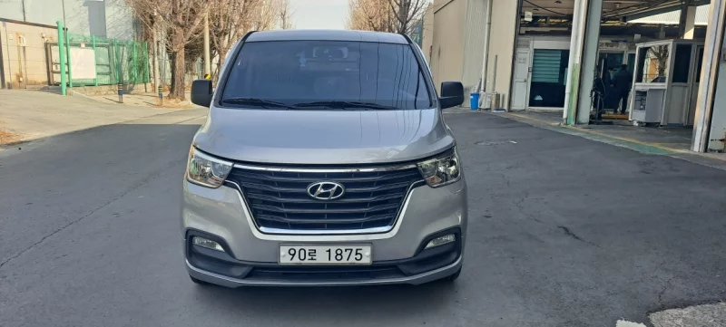 Hyundai Grand Starex