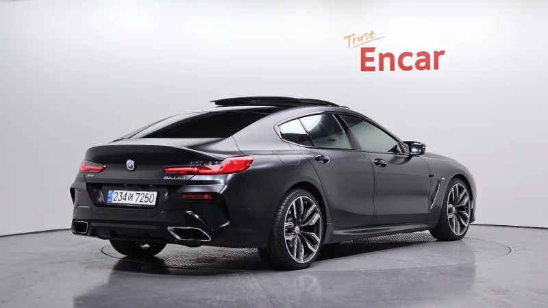 BMW 8-Series