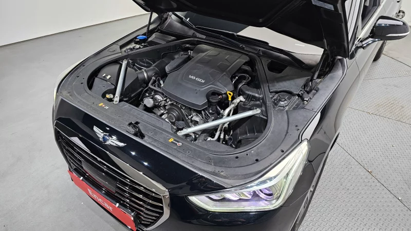 Genesis EQ900