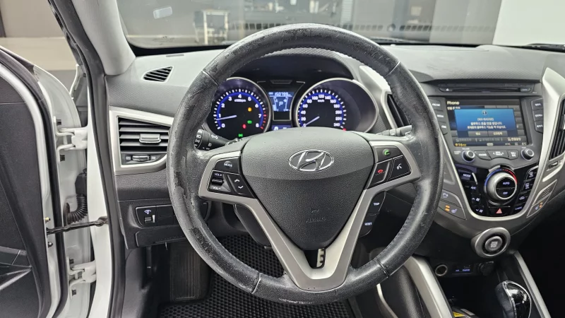 Hyundai Veloster