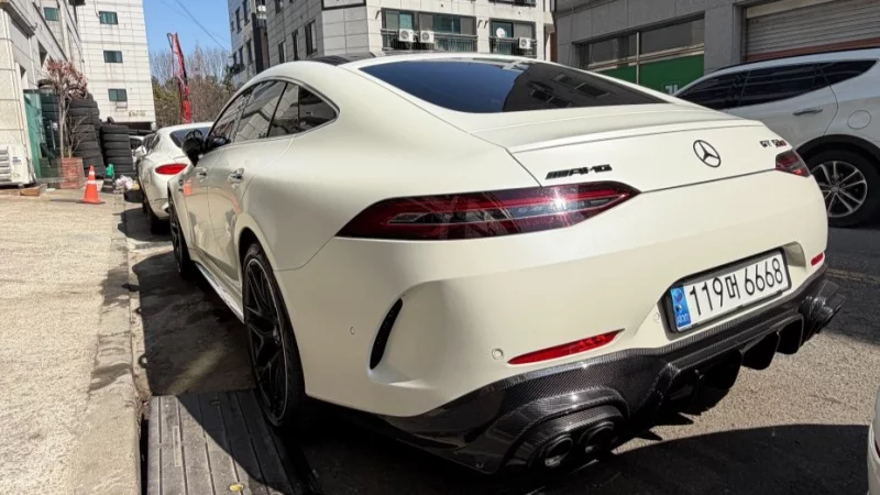 Mercedes-Benz AMG GT