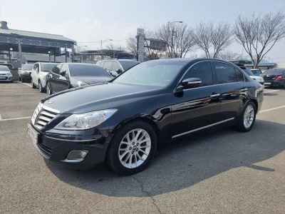 Hyundai Genesis
