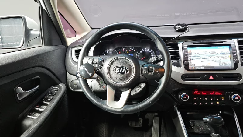 Kia Carens