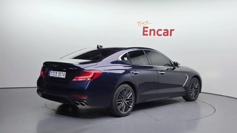 Genesis G70