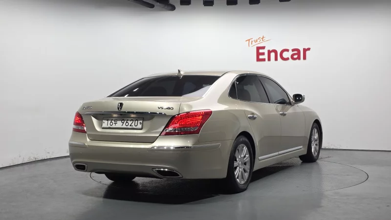 Hyundai Equus