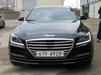 Hyundai Genesis