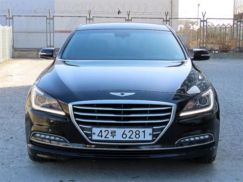 Hyundai Genesis