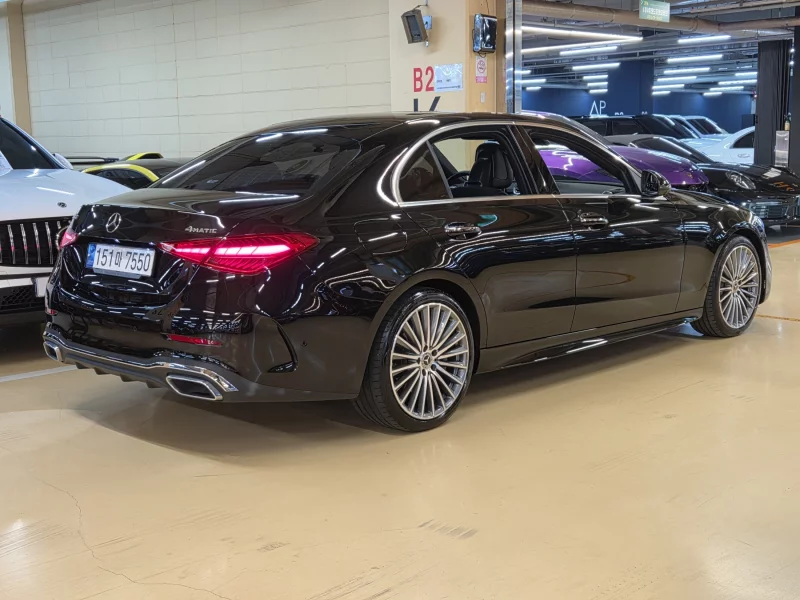 Mercedes-Benz C-Class