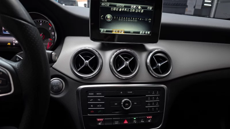 Mercedes-Benz GLA-Class