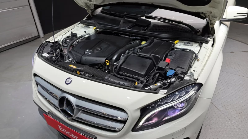 Mercedes-Benz GLA-Class