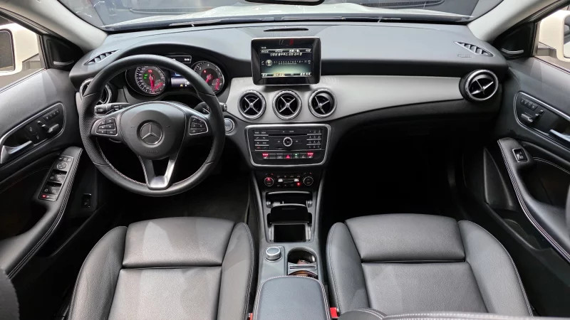 Mercedes-Benz GLA-Class