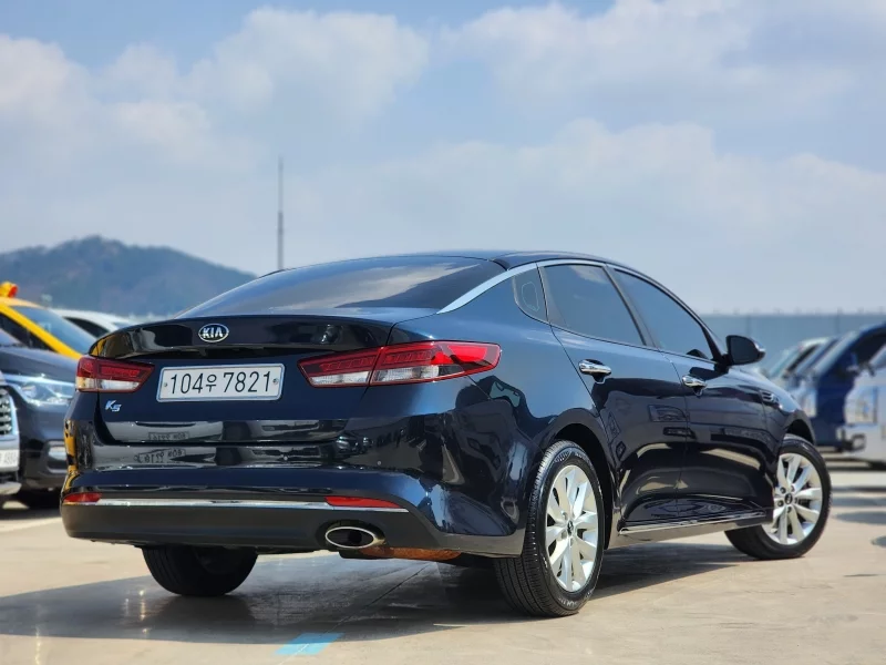 Kia K5