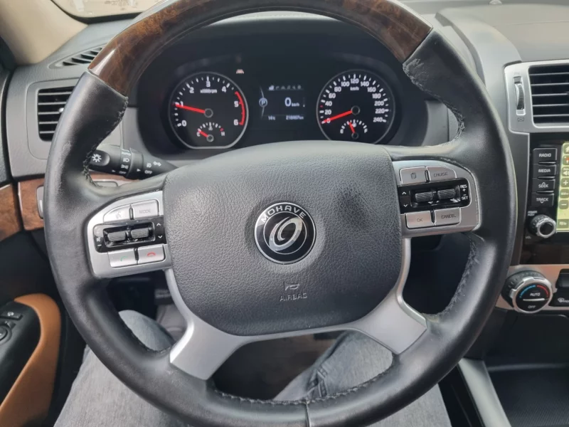 Kia Mohave