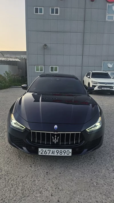 Maserati GHIBLI