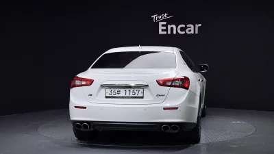 Maserati GHIBLI