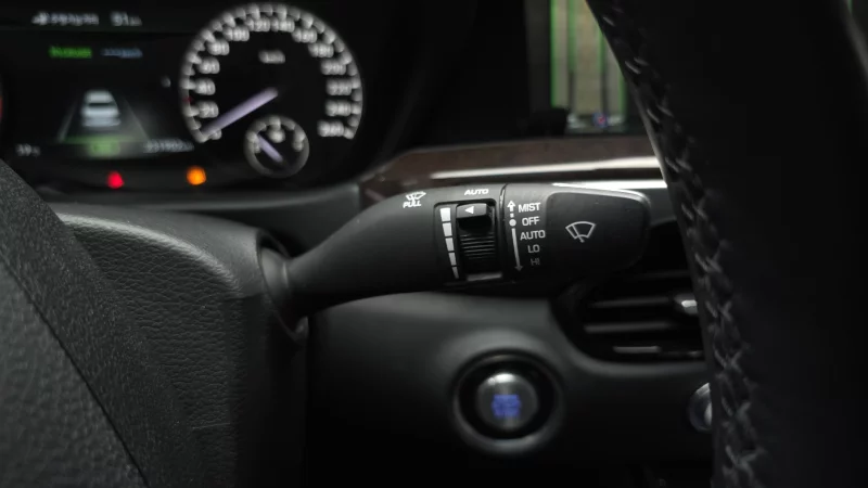 Genesis EQ900