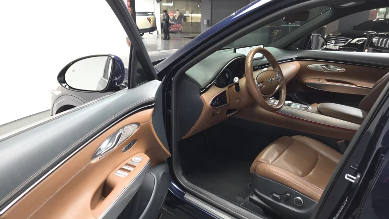 Genesis GV70