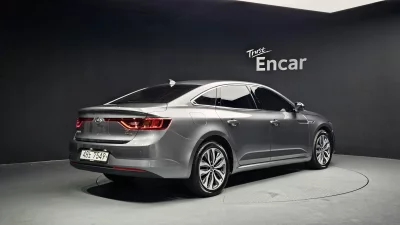 Renault SM6
