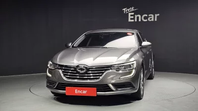 Renault SM6