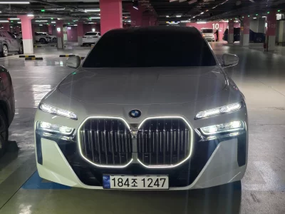 BMW 7-Series