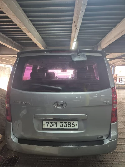 Hyundai Grand Starex