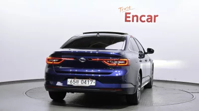 Renault SM6