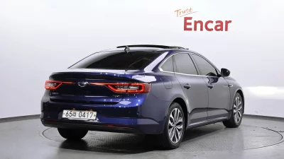 Renault SM6