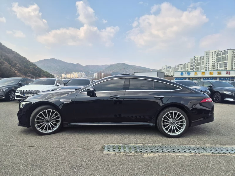 Mercedes-Benz AMG GT