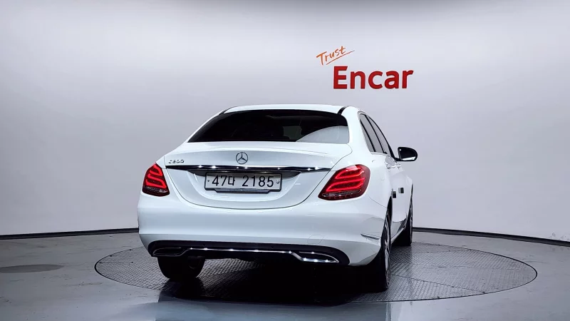 Mercedes-Benz C-Class