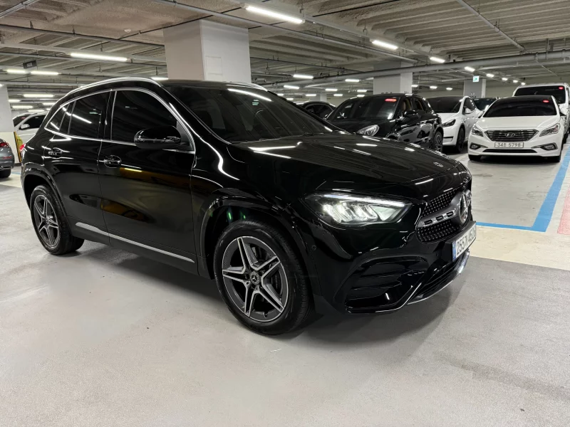 Mercedes-Benz GLA-Class