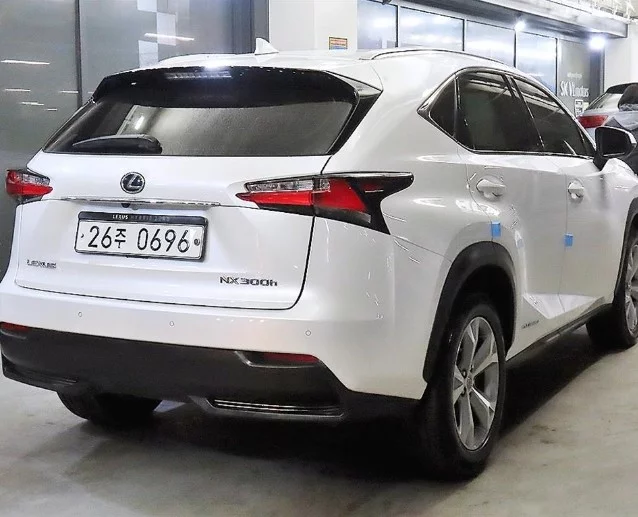 Lexus NX300h
