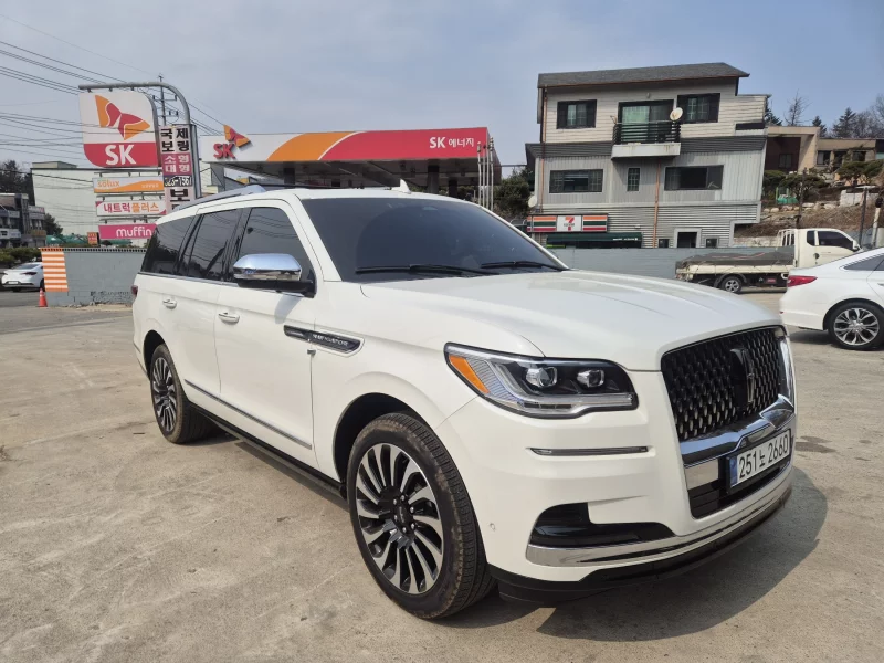 Lincoln NAVIGATOR