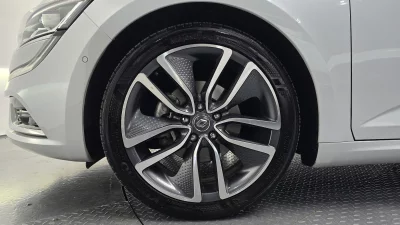 Renault SM6