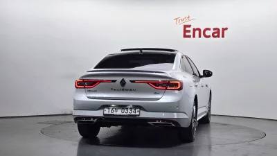 Renault SM6