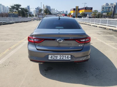 Renault SM6