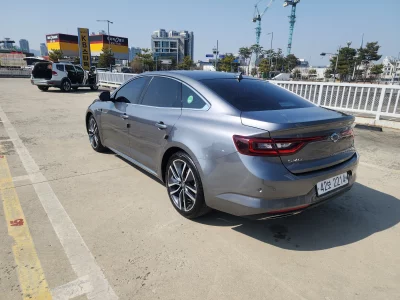 Renault SM6