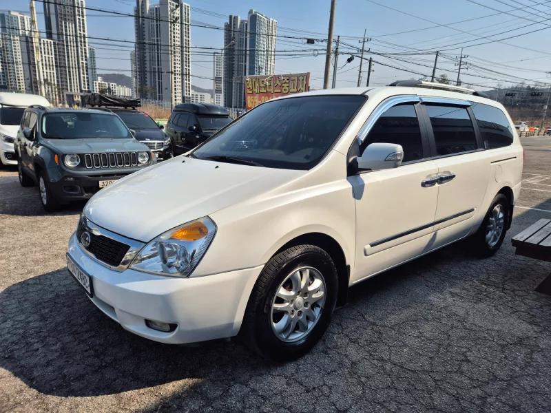 Kia Carnival