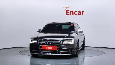 Audi S8