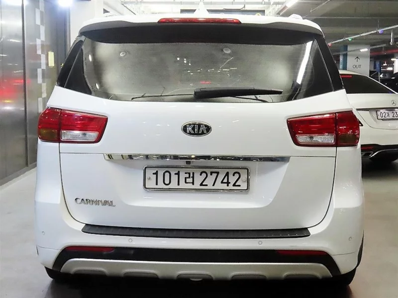 Kia Carnival