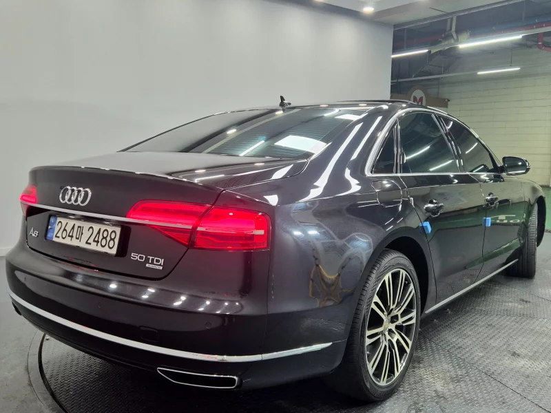 Audi A8