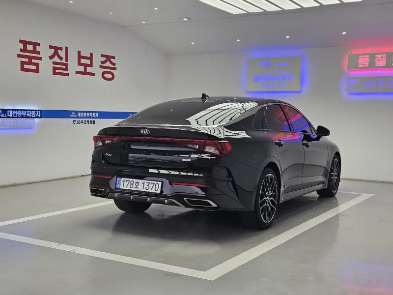 Kia K5