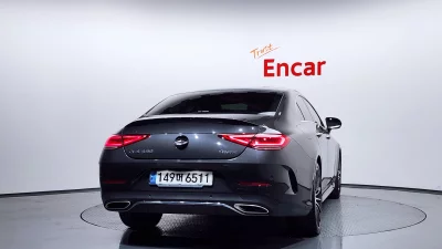 Mercedes-Benz CLS-Class