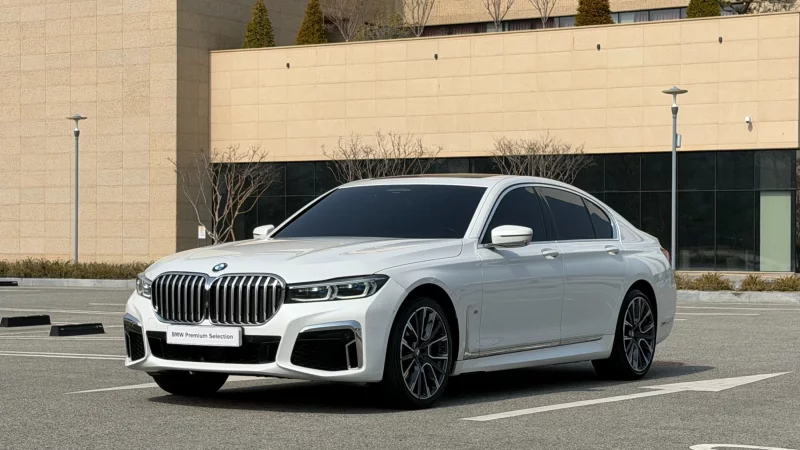 BMW 7-Series