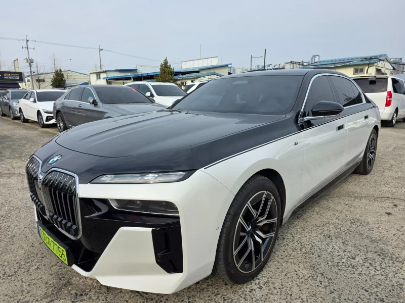 BMW 7-Series