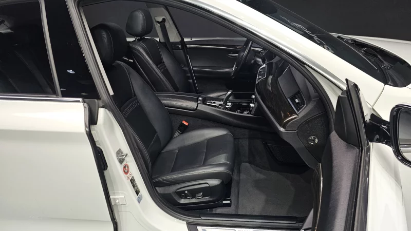 BMW 5-Series Gran Turismo