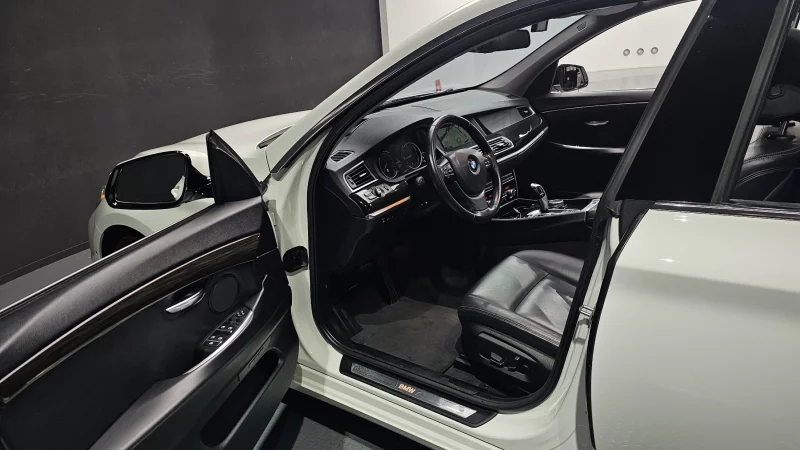 BMW 5-Series Gran Turismo